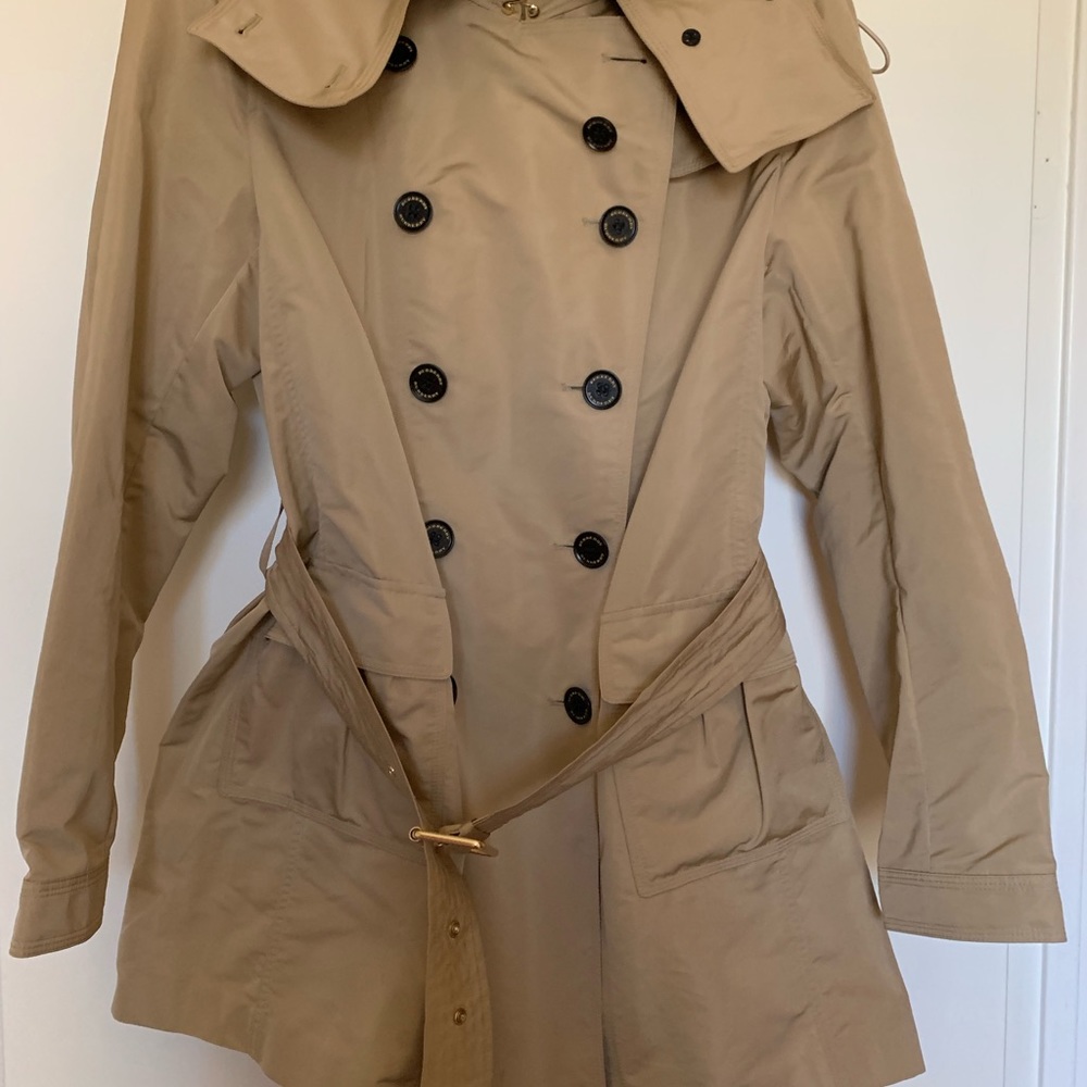 Burberry Authentic New Raincoat - Picture 4 of 15